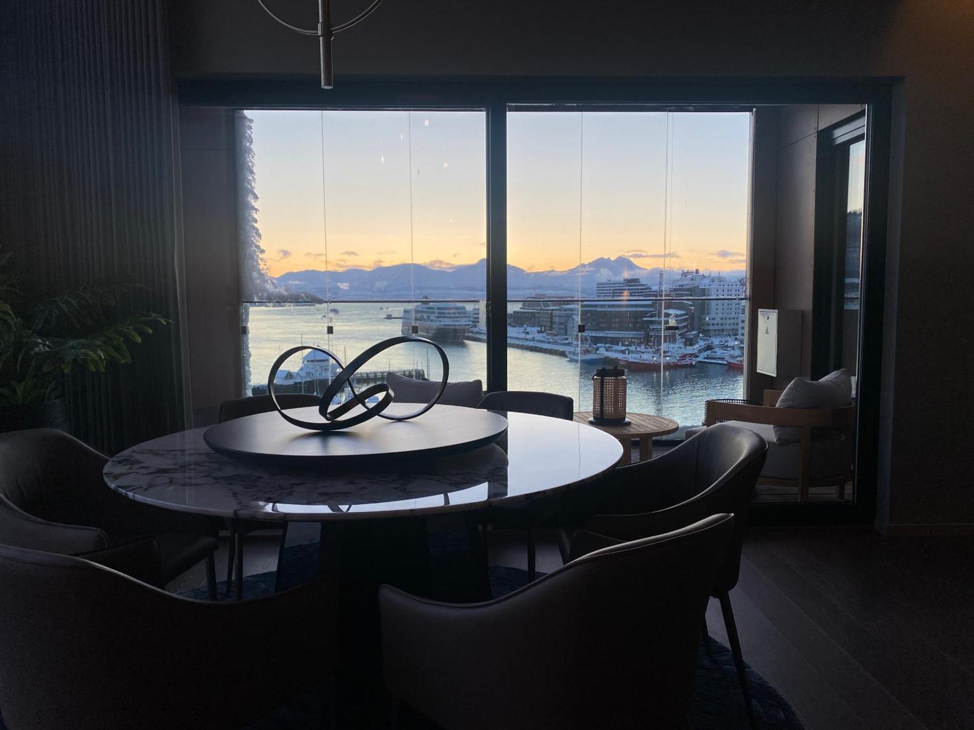 Vindlys Luxury Penthouse Apartment Tromso Exterior photo