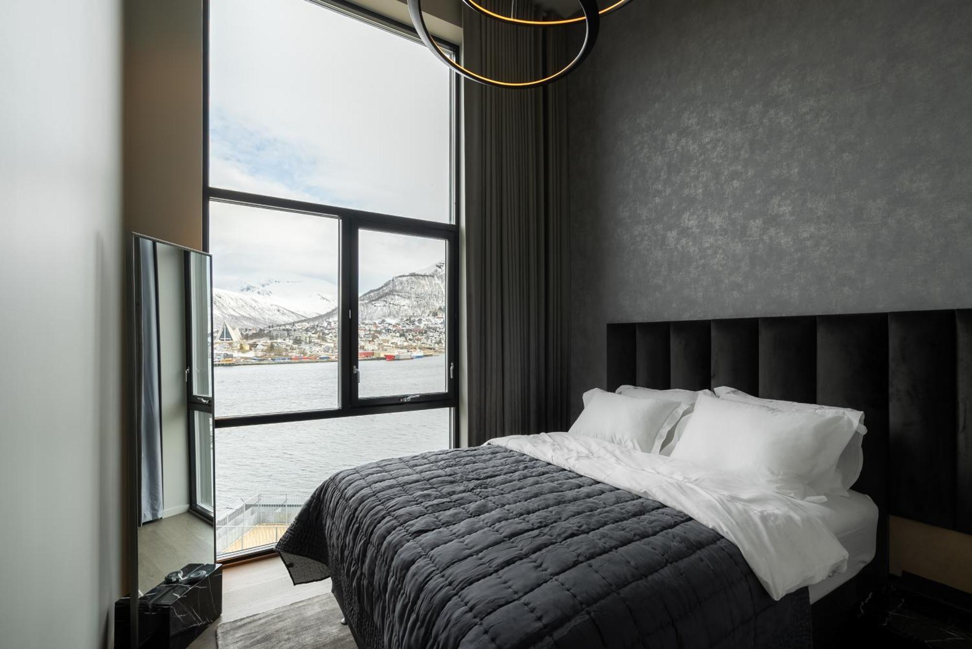 Vindlys Luxury Penthouse Apartment Tromso Exterior photo