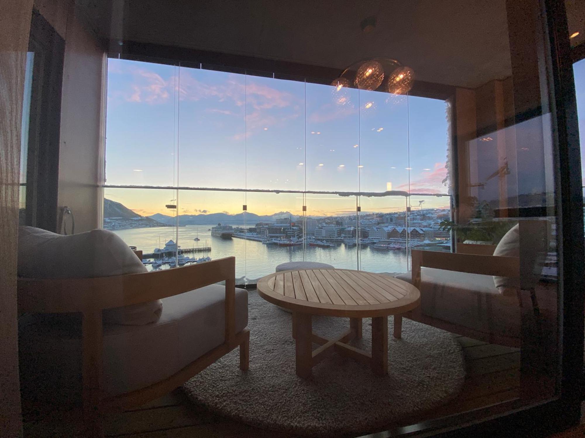 Vindlys Luxury Penthouse Apartment Tromso Exterior photo